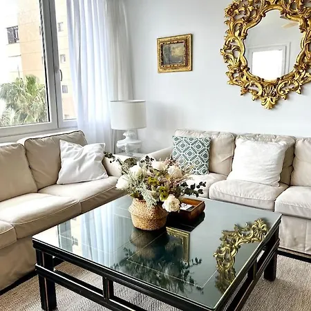 Playamar Deluxe Pool & Sinese Design Homes Apartment *