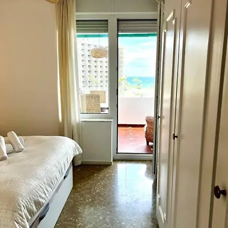 Playamar Deluxe Pool & Sinese Design Homes Apartment