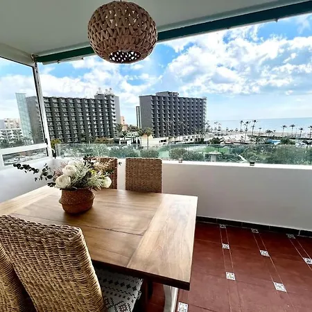 Playamar Deluxe Pool & Sinese Design Homes Apartment *