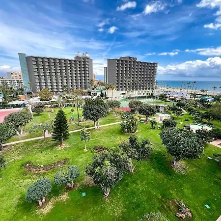 Playamar Deluxe Pool & Sinese Design Homes