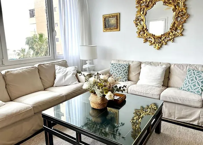 Playamar Deluxe Pool & Sinese Design Homes Apartment *